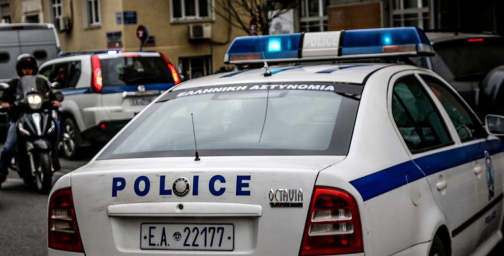Συνελήφθη 33χρονος Αλβανός που ρήμαζε αυτοκίνητα στα Εξάρχεια