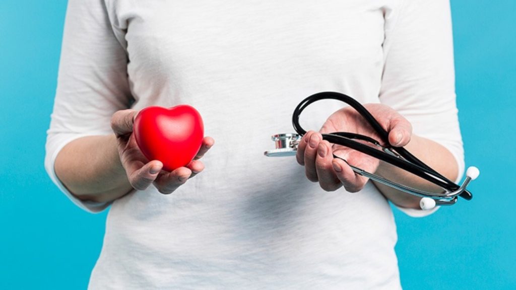 Νέα μελέτη: Το αναμμένο φως στην κρεβατοκάμαρα «κρύβεται» πίσω από την υπέρταση, την παχυσαρκία & το διαβήτη