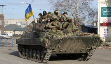 Ένα βήμα πριν την ολοκληρωτική αποχώρηση από την Δημοκρατία του Λουγκάνσκ οι ουκρανικές δυνάμεις