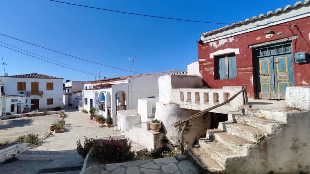 Δρυοπίδα: Ο παραδοσιακός οικισμός της Κύθνου που θα σας «μαγέψει»