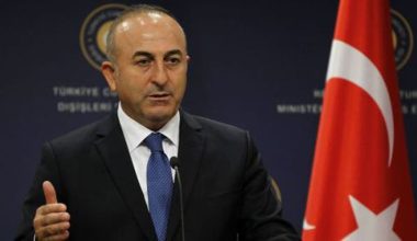 Μ.Τσαβούσογλου: «Υπάρχει μία μεγαλύτερη Τουρκία – Δεν θα περιοριστούμε στα σύνορά μας»