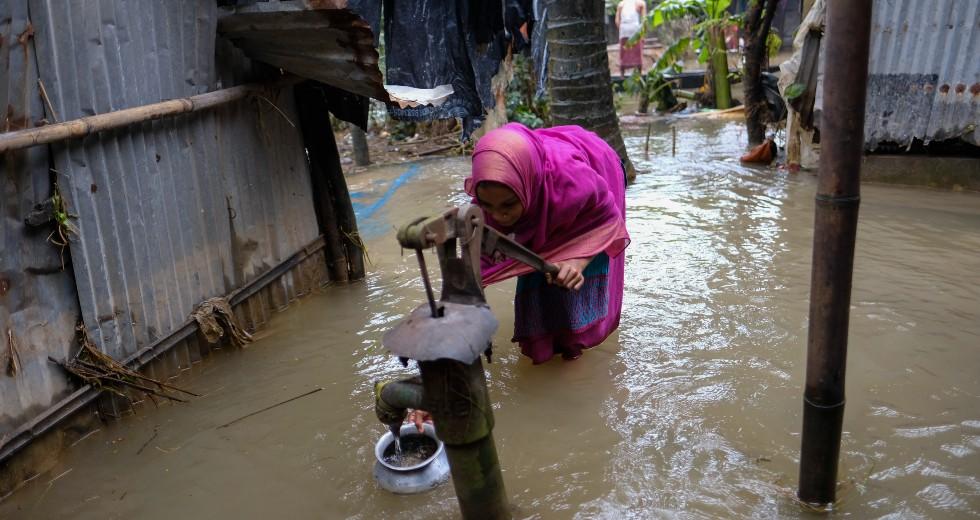 Μπαγκλαντές: Τους 68 έφτασαν οι νεκροί από τις πλημμύρες