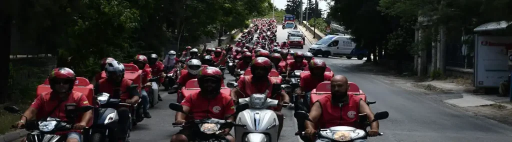 Αθήνα: Μοτοπορεία και συγκέντρωση στο υπουργείο Εργασίας πραγματοποιούν οι εργαζόμενοι της efood 