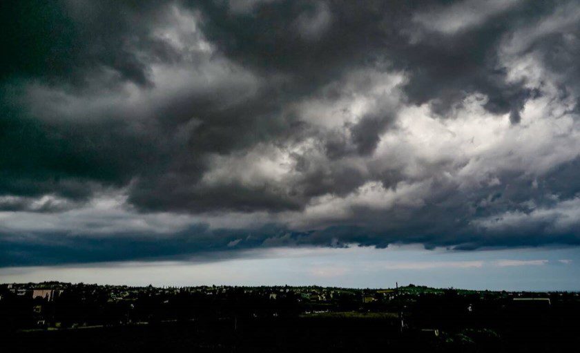 Καιρός: Βροχές και καταιγίδες κατά τόπους σήμερα – Αναλυτικά η πρόγνωση