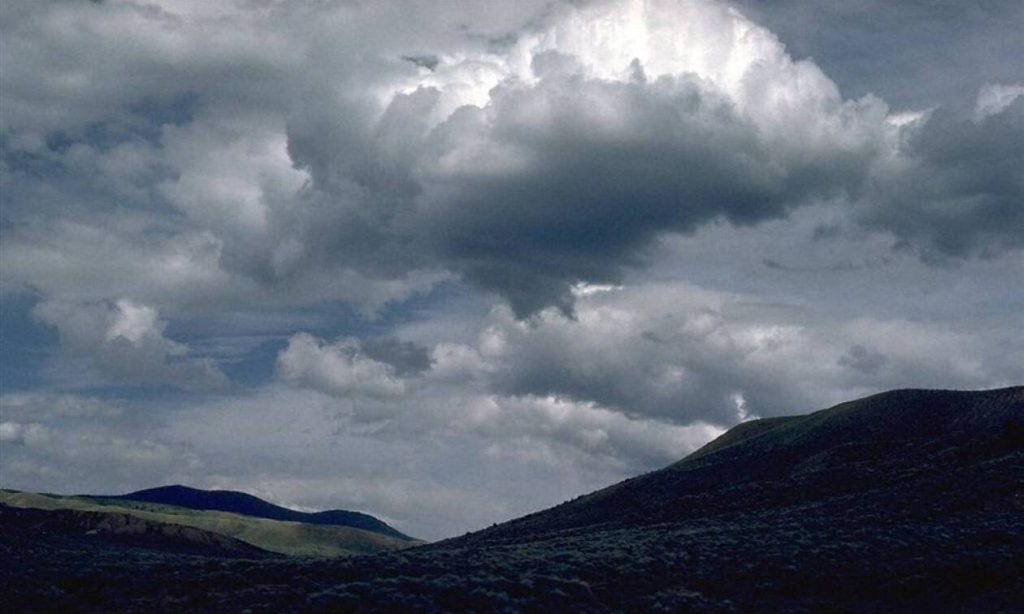 Καιρός: Δείτε μέχρι πότε αναμένεται να έχουμε μπόρες και καταιγίδες