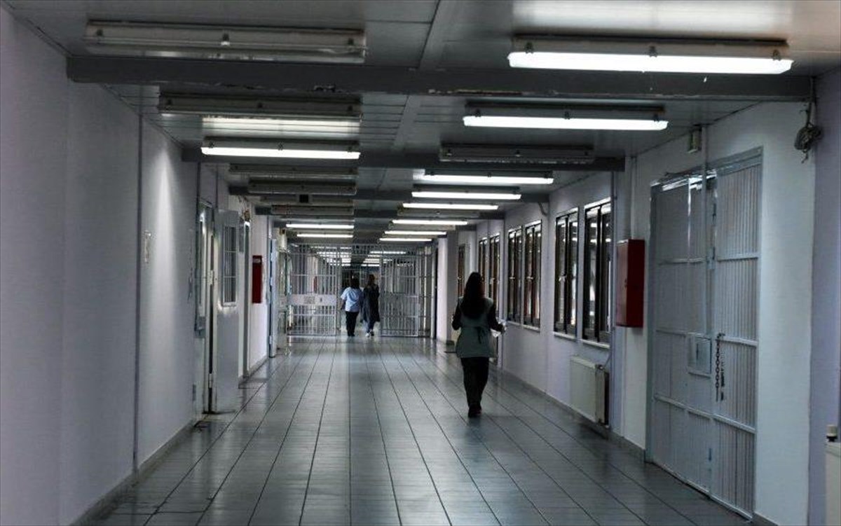 Θεσσαλονίκη: Συνελήφθη 32χρονη που είχε κρύψε σε κορδόνι του παντελονιού μικροδέμα κάνναβης