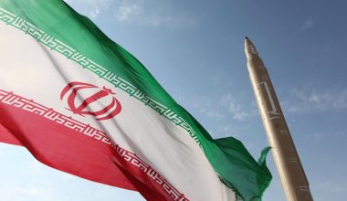 Ιράν-ΕΕ συμφώνησαν να αρχίσουν συνομιλίες για το πυρηνικό πρόγραμμα