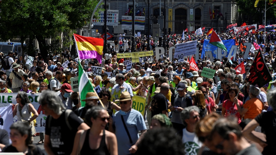 Μαδρίτη: Χιλιάδες διαδηλωτές στους δρόμους ενάντια στην Σύνοδο Κορυφής του ΝΑΤΟ
