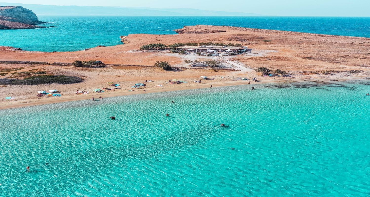 Τα 10+1 νησιά που μπορείς να τα… γυρίσεις με τα πόδια – Άσε το αυτοκίνητο στο σπίτι!