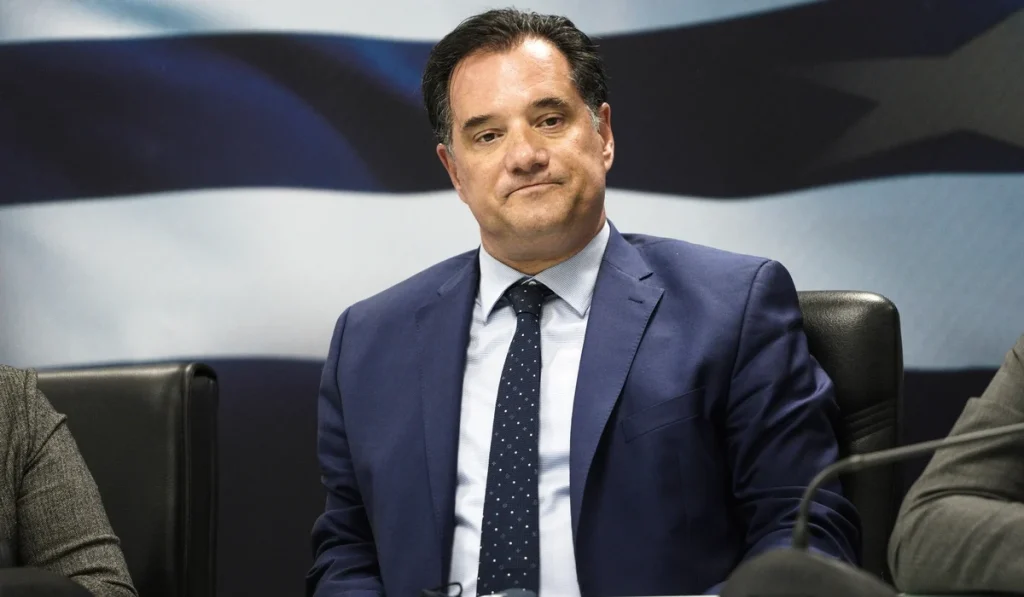 Α.Γεωργιάδης: «Ο ΦΠΑ στις μάσκες και τα αντισηπτικά δεν θα αυξηθεί – Θα παραμείνει στο 6%»