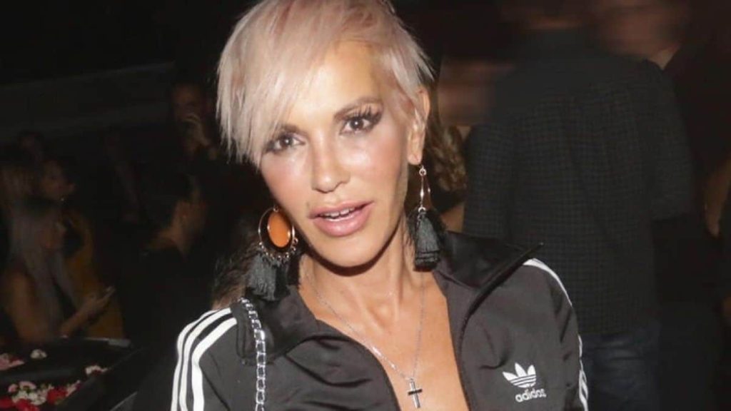 Ν.Καλογρίδη: «Κάποιος έχει πάθει εμμονή και αλλάζει την ηλικία μου στο διαδίκτυο»