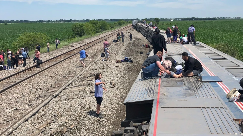 ΗΠΑ: Εκτροχιασμός τρένου στο Μιζούρι – Τουλάχιστον τρεις νεκροί (βίντεο)