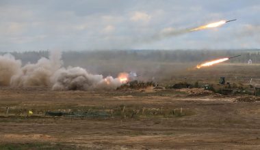 Μαζική ρωσική πυραυλική επίθεση στην έδρα της 79ης Αερομεταφερόμενης ουκρανικής ταξιαρχίας στο Νικολάεφ