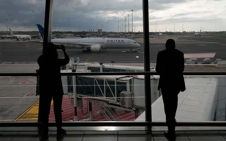 Ταλαιπωρία για δεκάδες Θεσσαλονικείς που βρίσκονται εγκλωβισμένοι σε αεροδρόμιο της Ρώμης