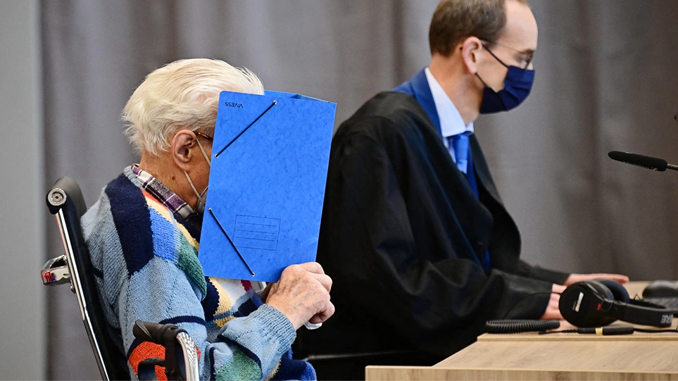 Πρώην φρουρός των Ναζί καταδικάστηκε στα 101 του χρόνια σε πενταετή φυλάκιση για 3.518 δολοφονίες