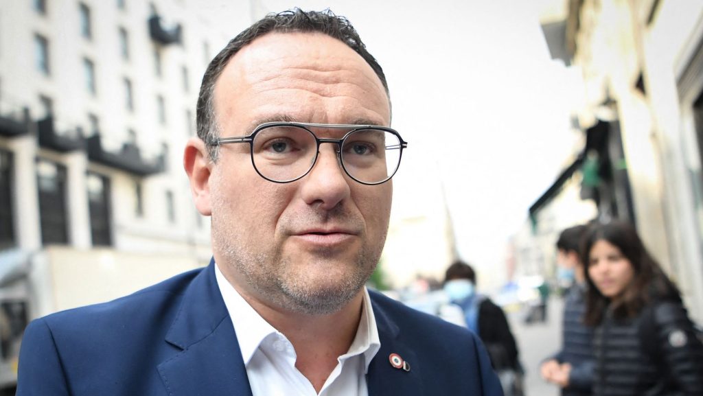 Γαλλία: Έρευνα εναντίον του υπουργού Ντ. Αμπάντ για απόπειρα βιασμού