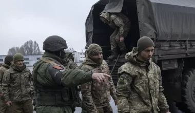 Μόνο 95 από τους 2.000 Αζοφίτες δέχθηκε να ανταλλάξει η Ρωσία με Ρώσους αιχμαλώτους