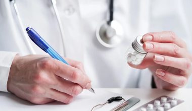 Ο ΙΣΑ ζητά η συνταγογράφηση των ανασφάλιστων να γίνεται και από τους πιστοποιημένους ιατρούς