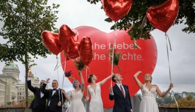 Τελέστηκαν οι πρώτοι γάμοι ομοφύλων ζευγαριών στην Ελβετία