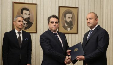 Βουλγαρία: Ο ΠτΔ ανέθεσε εντολή σχηματισμού κυβέρνησης στον υποψήφιο πρωθυπουργό Α.Βασίλεφ 