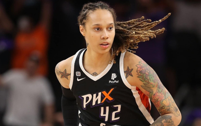 Σύζυγος Μπρίτνευ Γκρίνερ:«Πολιτικό όπλο της Μόσχας η κράτηση της»