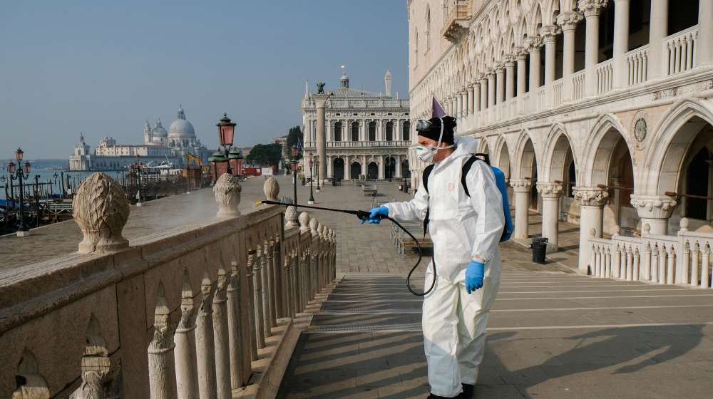 Ιταλία: Απότομη αύξηση στα κρούσματα κορωνοϊού – Σχεδόν ένα εκατομμύριο θετικοί