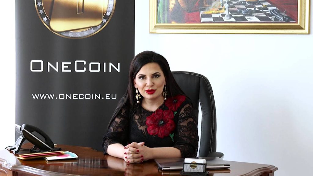 Στους 10 πλέον καταζητούμενους του FBI η «Cryptoqueen» – Τελευταία φορά την είδαν σε πτήση προς την Ελλάδα