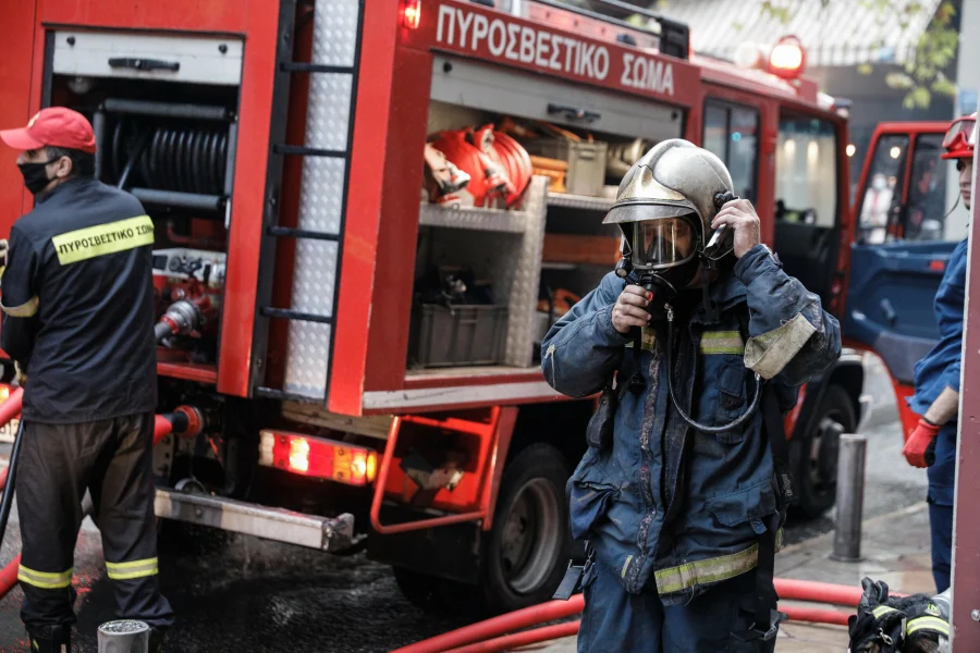 Φωτιά στη Ραφήνα: Η Πυροσβεστική έφτασε στο σημείο με επίγειες δυνάμεις και δεν εντόπισε πύρινη εστία (upd)