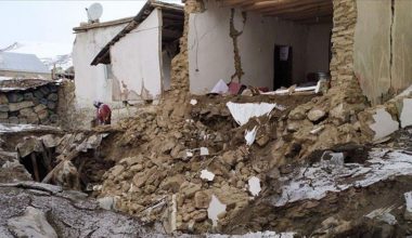 Οι σεισμοί ισοπέδωσαν ολόκληρο χωριό στο Ιράν – 5 νεκροί και σχεδόν 100 τραυματίες στην επαρχία Χορμοζγκάν