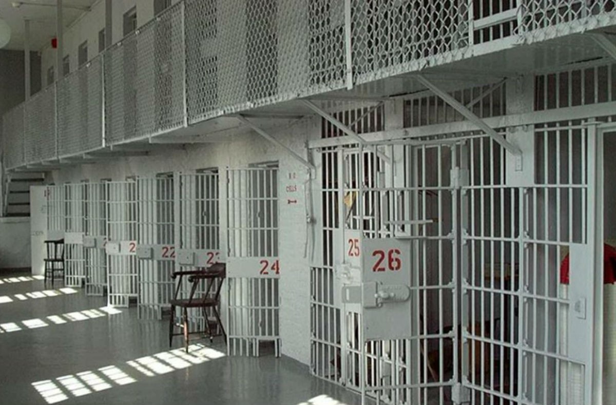 Ρέντης: Αστυνομικός άφησε ελεύθερο κατά… λάθος Πακιστανό κρατούμενο