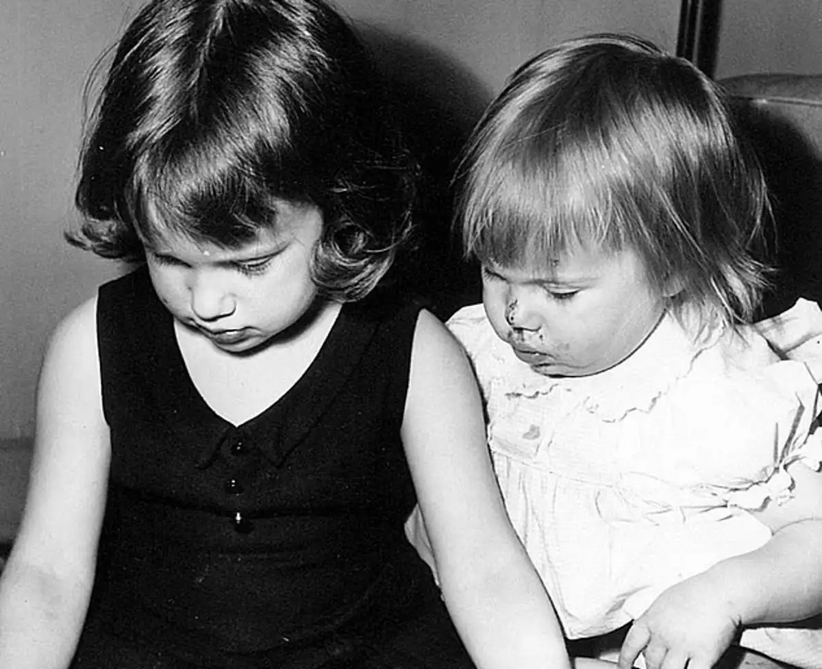 ΗΠΑ: Τα φρικιαστικά παιδικά χρόνια μιας κοινωνικής λειτουργού- «Τεμάχισαν την αδερφή μου και με έβαλαν μαζί της στο φέρετρο»