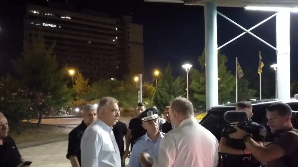 Νέα επίσκεψη Θεοδωρικάκου στους τραυματίες αστυνομικούς της αιματηρής συμπλοκής