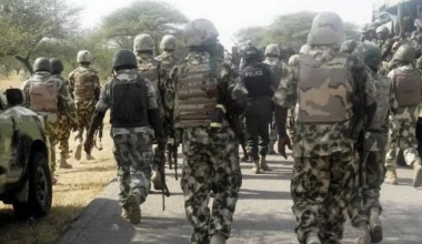 Νιγηρία: 30 στρατιώτες σκοτώθηκαν σε ενέδρα, έπειτα από επίθεση σε ορυχείο