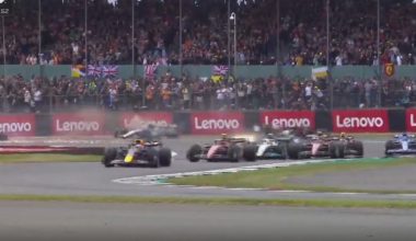 Formula 1: Τρομακτικό ατύχημα στην εκκίνηση του GP Βρετανίας – Γύρισε ανάποδα το μονοθέσιο του Γ.Ζου (βίντεο)