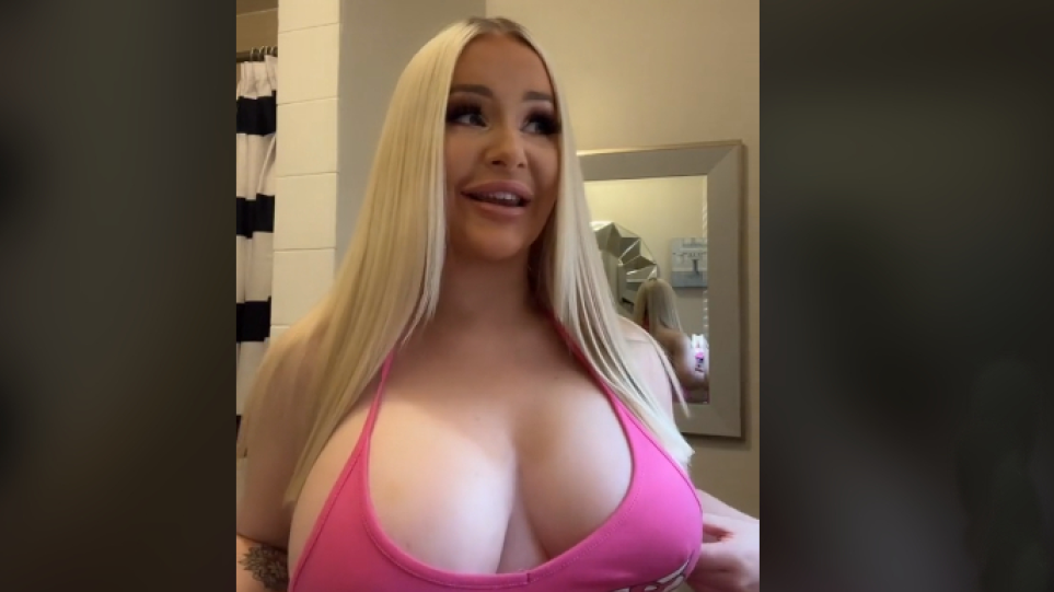 Αυστραλία: Έγινε… «Ζωντανή Μπάρμπι» – Ξόδεψε πάνω από 70.00 ευρώ σε πλαστικές (βίντεο)