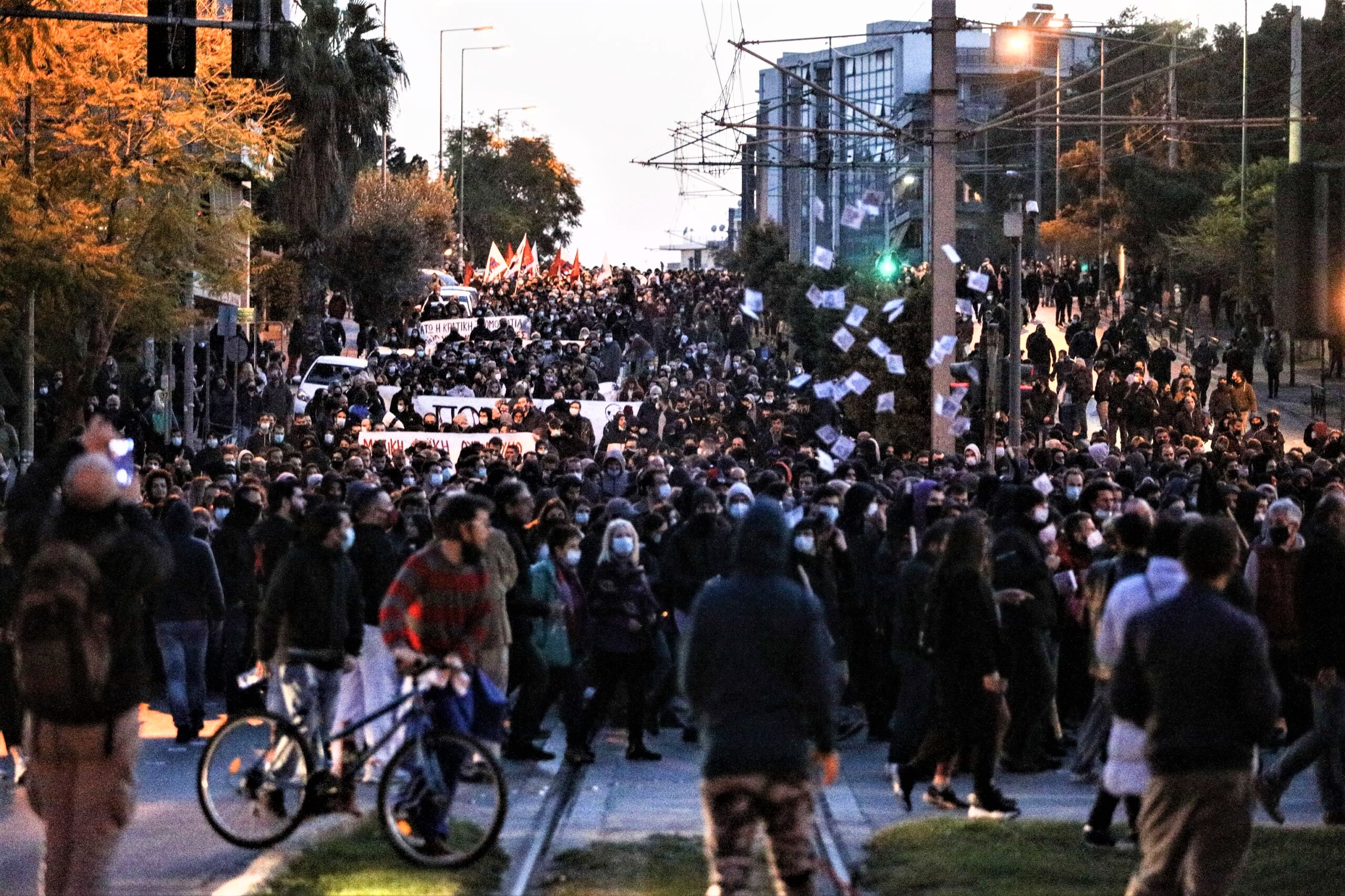 «Βράζει» η κοινωνία: Μαζική αυθόρμητη αποδοκιμασία κατά της κυβέρνησης χθες στο γήπεδο του Πανιωνίου (βίντεο)