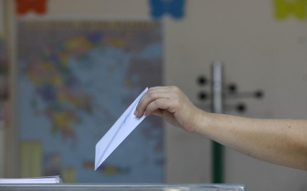 Η εξέλιξη του πολέμου στην Ουκρανία με τους Ρώσους να νικούν στο Ντόνμπας επισπεύδουν τις πρόωρες εκλογές στην Ελλάδα