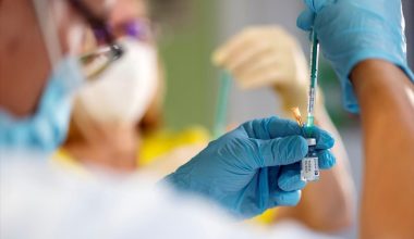 Kωνσταντίνος Αρβανίτης: «Αν έχουμε ακόμη “πανδημία” αυτή είναι των εμβολιασμένων»