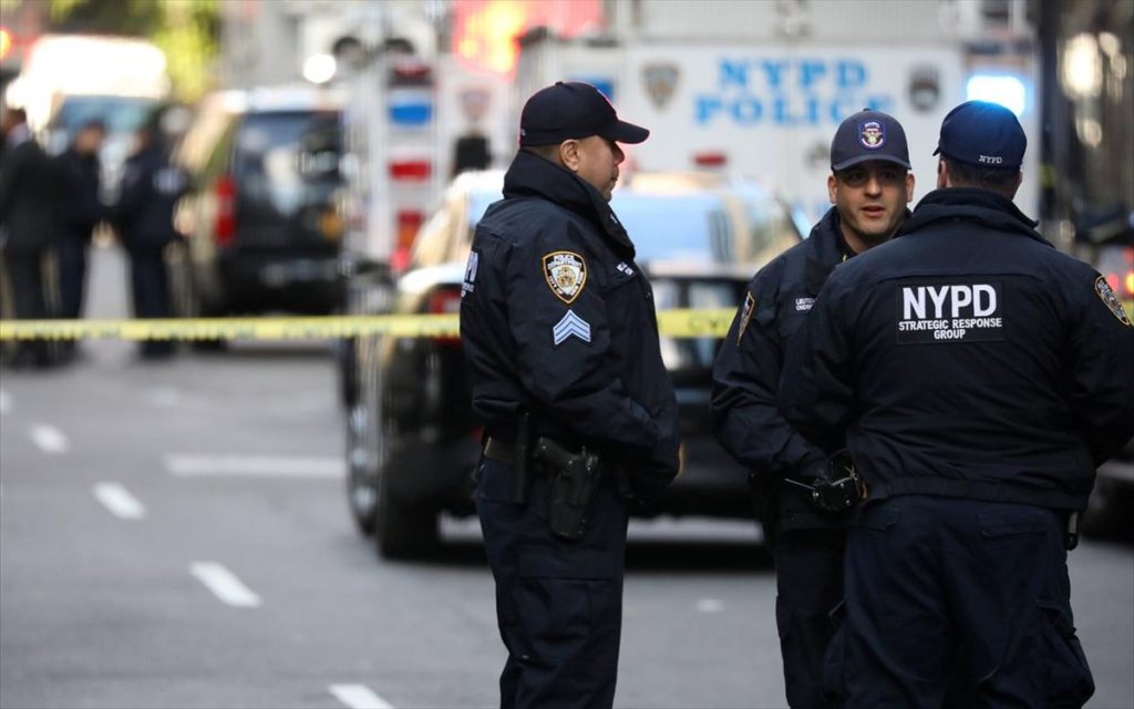 Χάος στο Ιλινόις: Τουλάχιστον έξι οι νεκροί από πυροβολισμούς κατά την παρέλαση για την 4η Ιουλίου (upd)