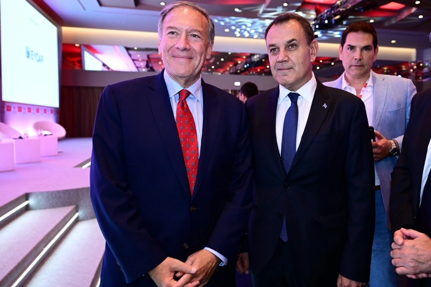 Συνάντηση Ν.Παναγιωτόπουλου με τον Μ.Πομπέο στο ετήσιο συνέδριο του Εconomist