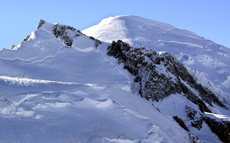 Ιταλία: Οκτώ οι νεκροί από την αποκόλληση μεγάλου στρώματος πάγου στις Δολομιτικές Άλπεις
