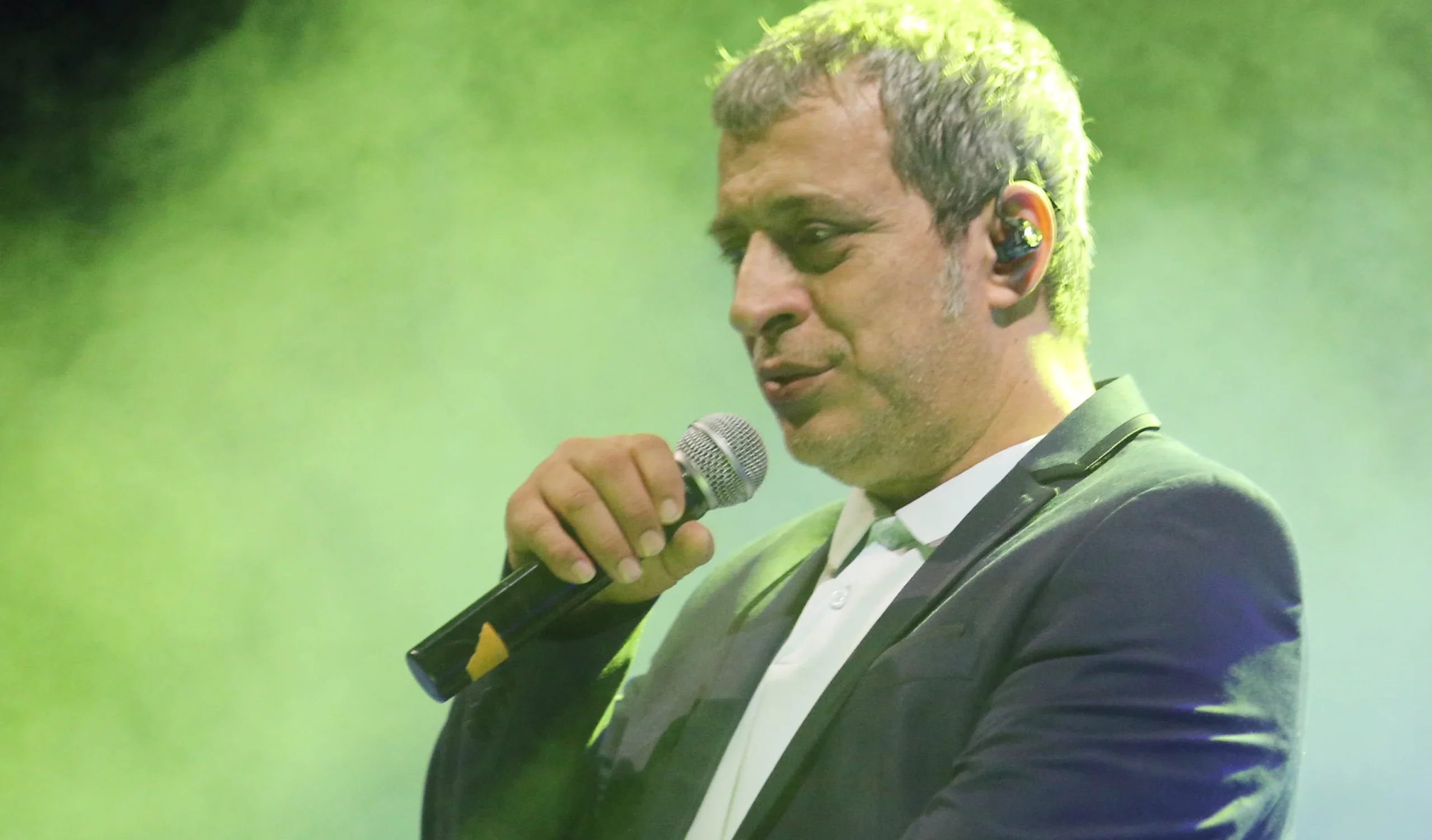 Η συνθέτρια Σ.Τζινιόλη απαγορεύει στον Θέμη Αδαμαντίδη να λέει τραγούδια της – Ποια μεγάλη επιτυχία του «κόβει»