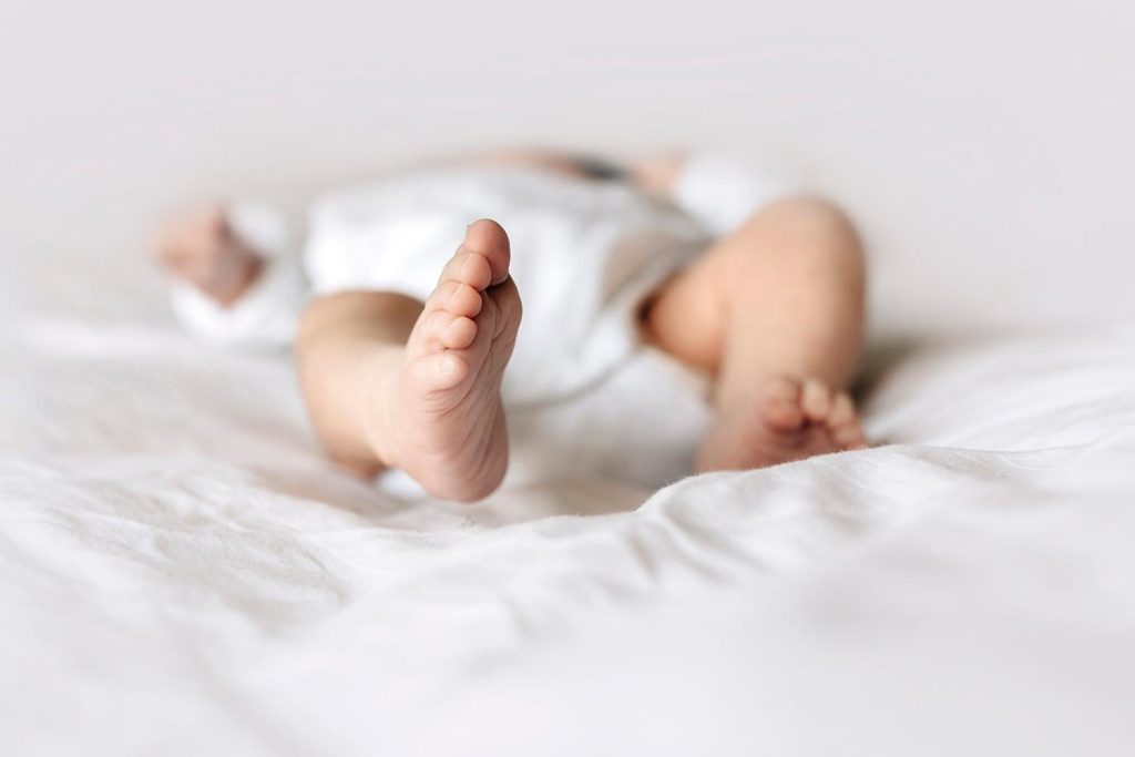 Daily Mail: Οι εμβολιασμένοι κατά του Covid-19 γεννούν μωρά με κατεστραμμένο ανοσοποιητικό!