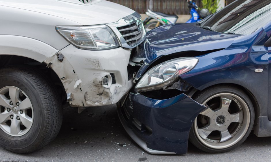 Νέα έρευνα: Οι οδηγοί κάτω των 30 ετών εμπλέκονται πιο συχνά σε ατυχήματα