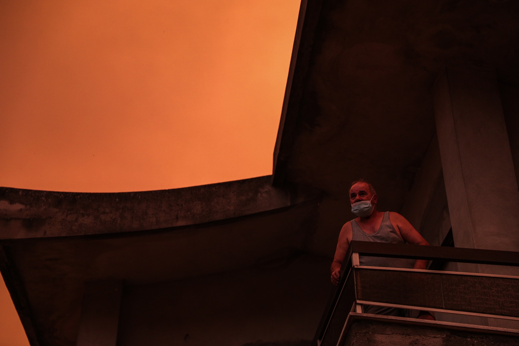 Η ανακοίνωση του Amanzoe για την κατάσταση του ξενοδοχείου μετά τη φωτιά