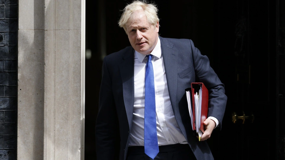 BBC: Ομάδα υπουργών θα ζητήσει από τον Τζόνσον να παραιτηθεί