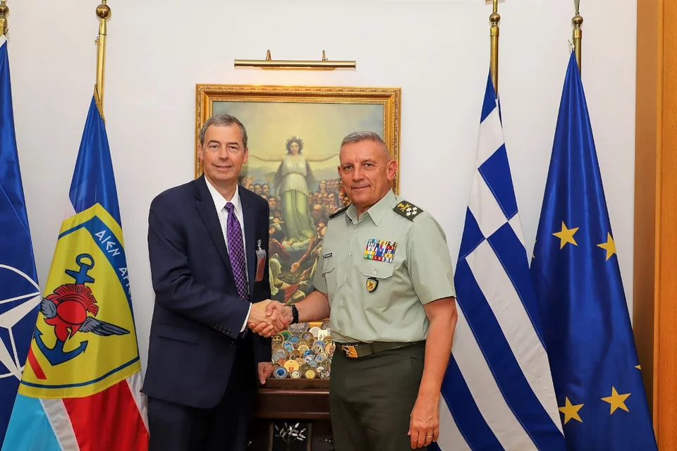 Συνάντηση του Αρχηγού ΓΕΕΘΑ με στελέχη της Lockheed Martin – Η αναβάθμιση των F-16 και τα F-35 στο τραπέζι