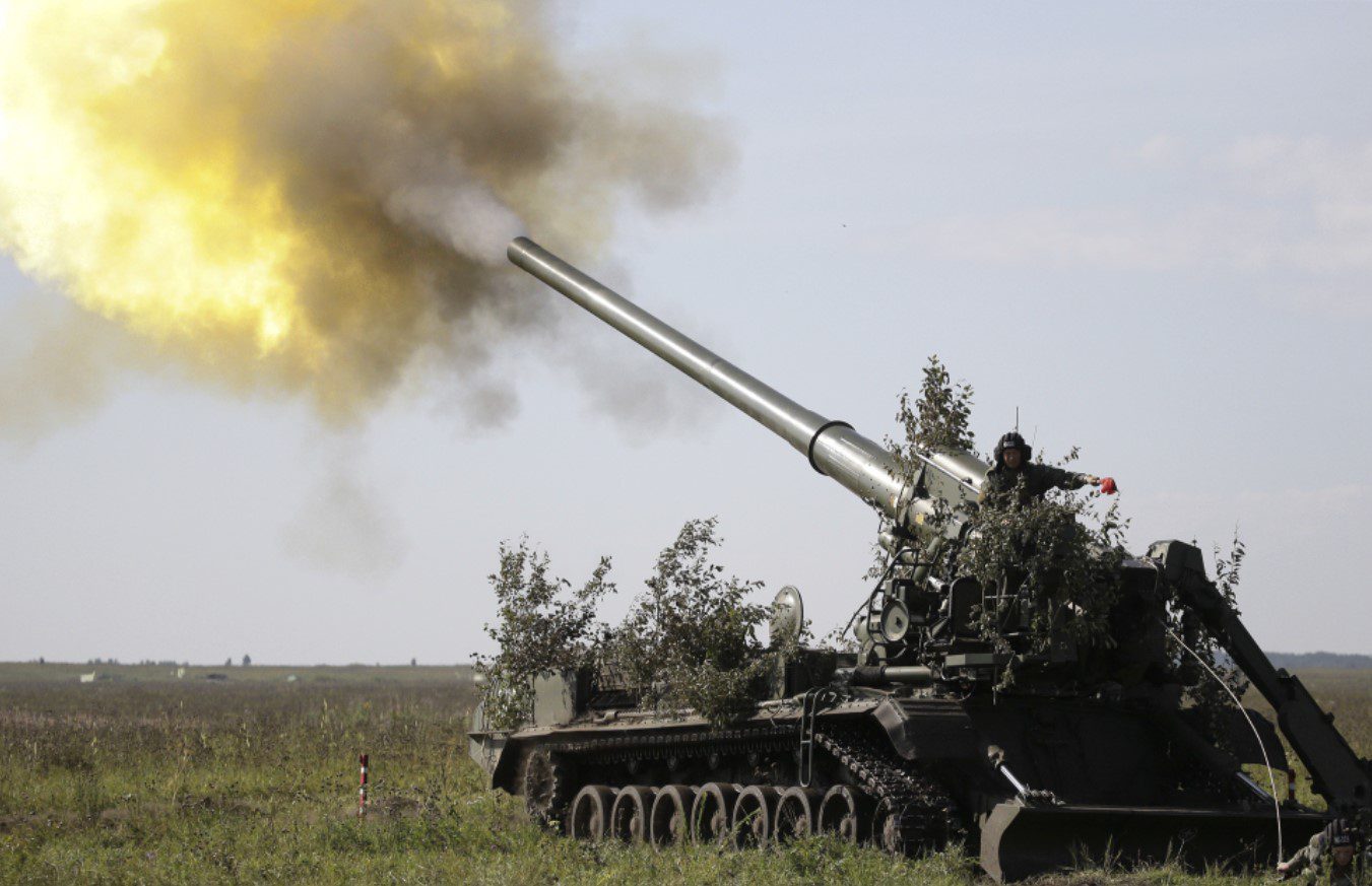 Οι Ουκρανοί κατηγορούν για βομβαρδισμό στο Χάρκοβο που προκάλεσε τον θάνατο 3 αμάχων