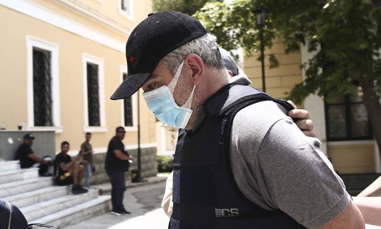 «Ψευτογιατρός»: «Τους παρακαλώ πολύ να γίνουν δυνατοί, καλύτεροι χριστιανοί και να με συγχωρήσουν»