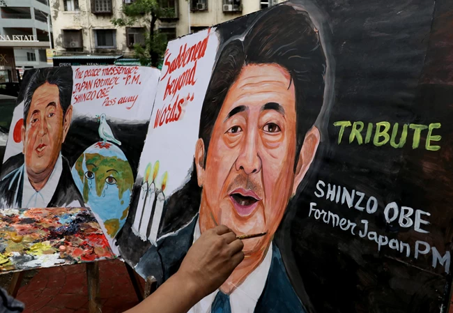 Δολοφονία Σίνζο Άμπε: Με εξαρτήματα που αγόρασε στο διαδίκτυο έφτιαξε το αυτοσχέδιο όπλο ο δράστης